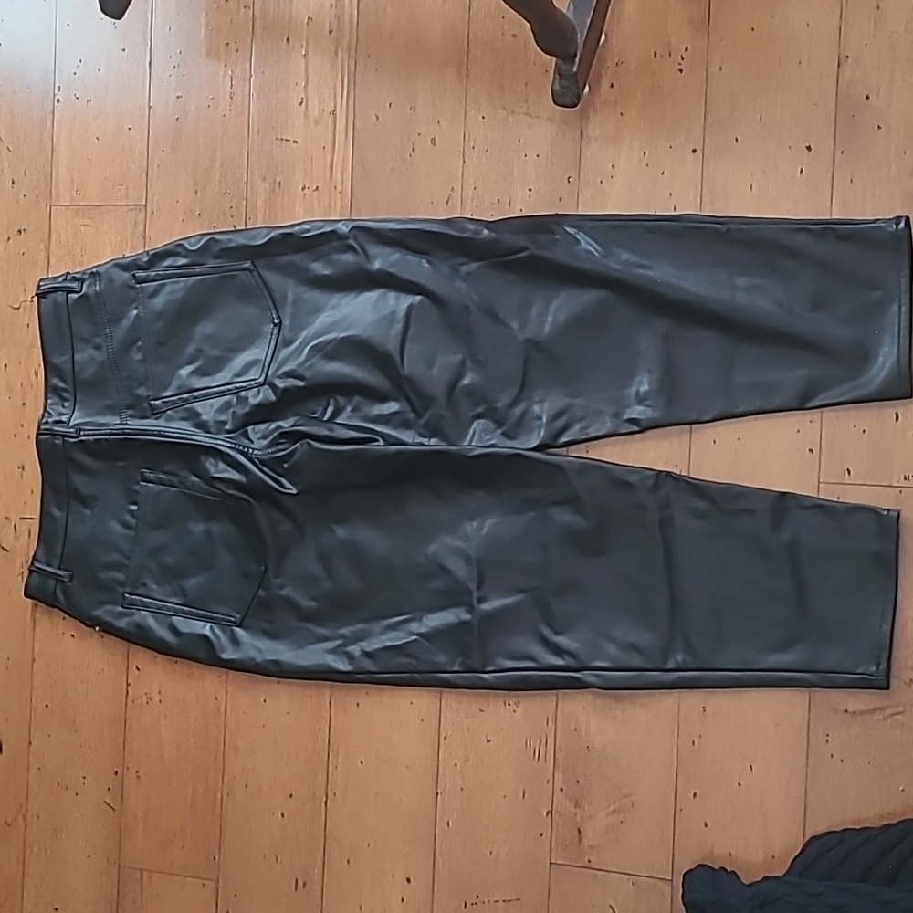 Divided Barrel Pants - Picture 6 of 6
